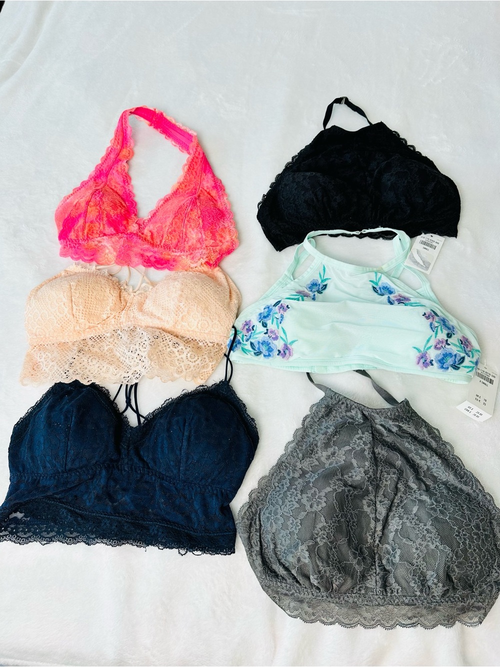 Gilly Hicks  Lace Bralette Bundle Size XS